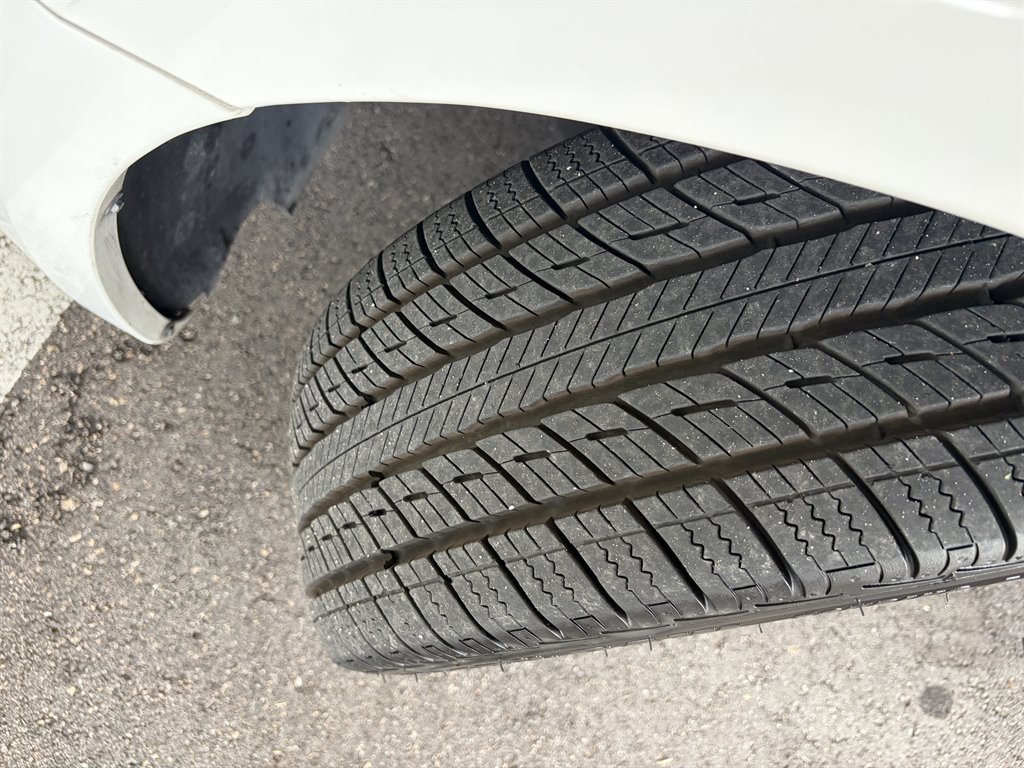 2013 Chrysler 200 Touring - Photo 31