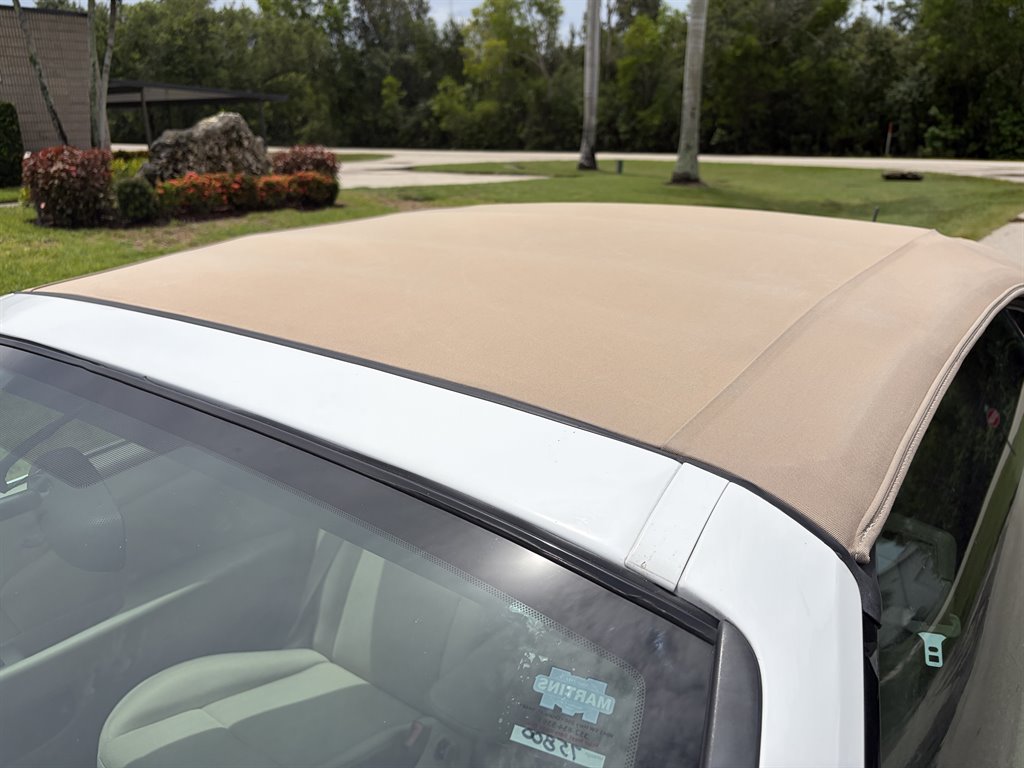 2013 Chrysler 200 Touring - Photo 23