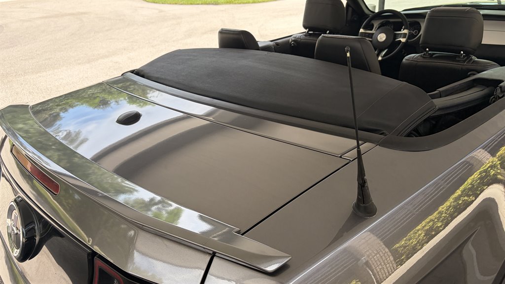 2014 Ford Mustang V6 Premium - Photo 26