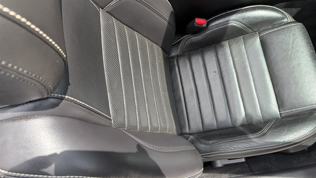 2014 Ford Mustang V6 Premium - Photo 30