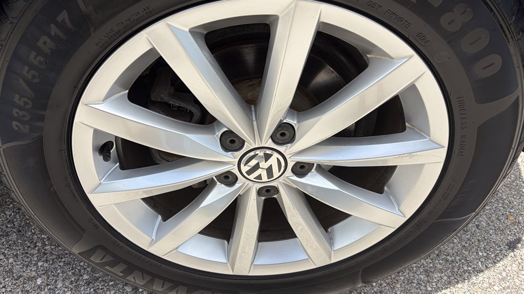 2017 Volkswagen Tiguan Wolfsburg Edition - Photo 29