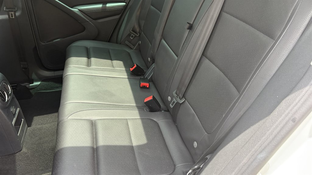 2017 Volkswagen Tiguan Wolfsburg Edition - Photo 22